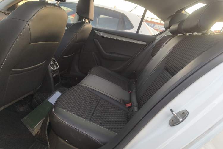 Used Skoda Octavia 2020 TSI280 DSG SmartDrive Luxury Edition