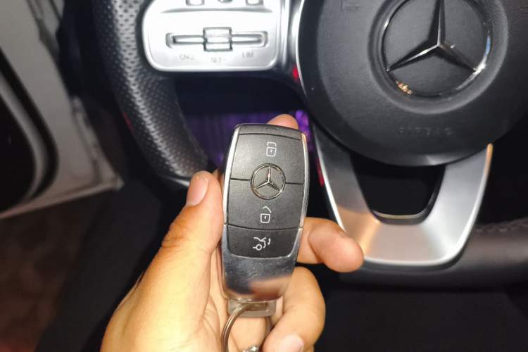 Used Mercedes-Benz C-Class 2020 Restyled C 260 Sport Edition Vehicle Key