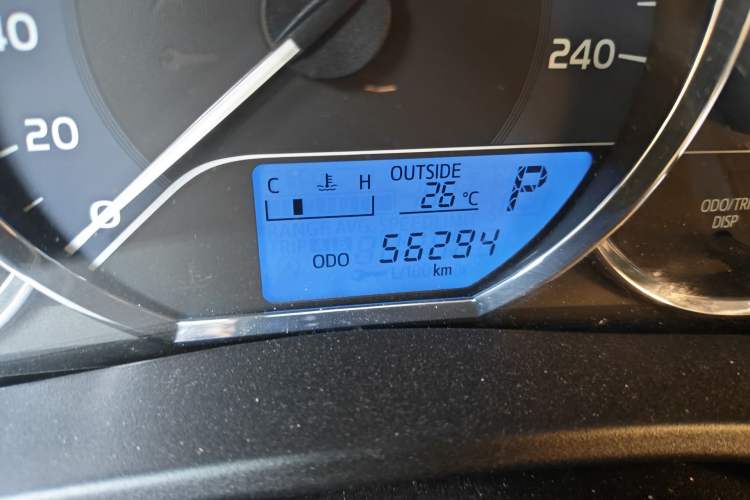 Used Toyota Levin 2017 Revised 185T CVT Elite Edition China V Standard Odometer Close Up