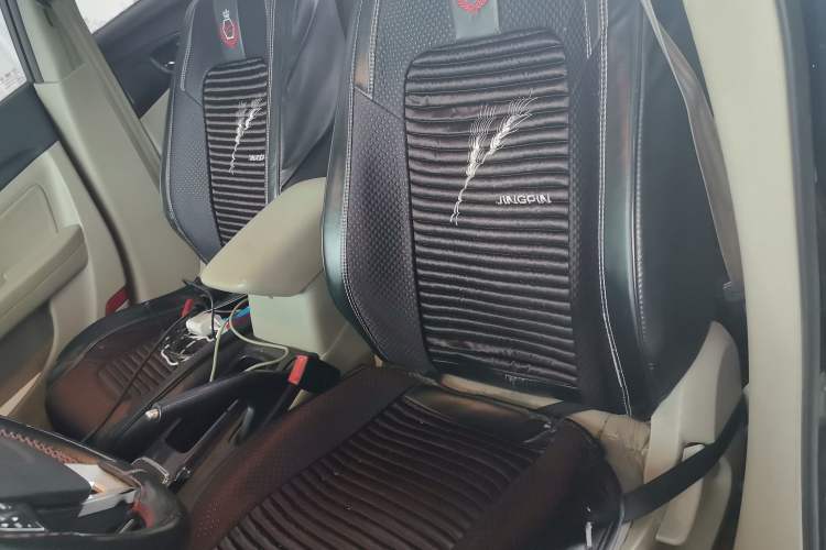 Used Bestune B50 2013 1.6L manual luxury version