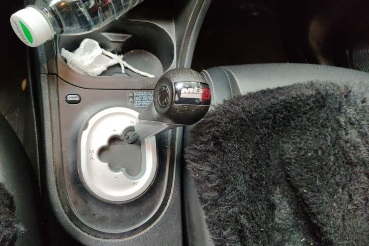 Used MG 3 2014 1.5L AMT Elite Edition Gear Lever