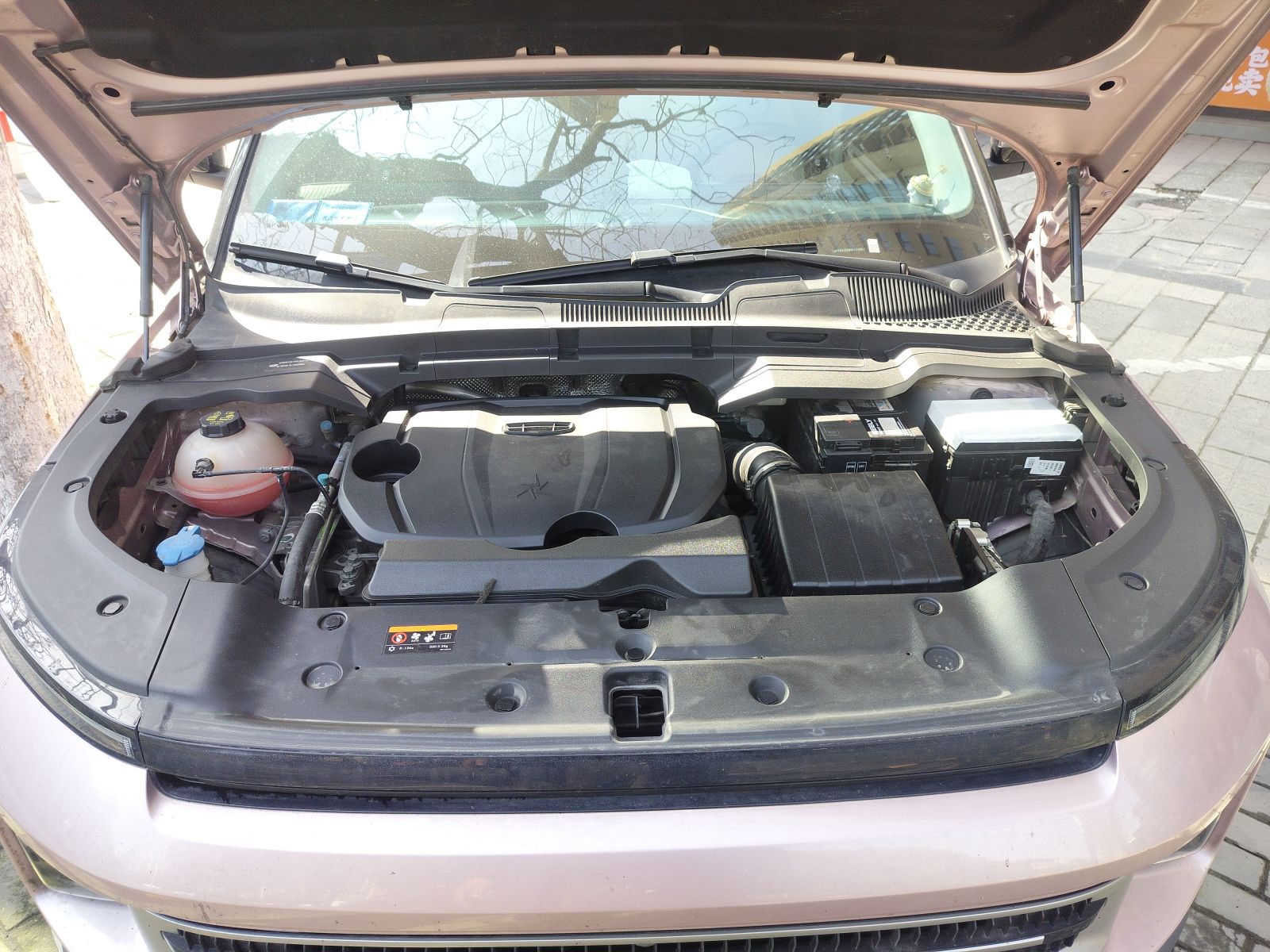Geely Auto icon 2023 1.5TD Chocolate Smoothie Edition — снимка 19