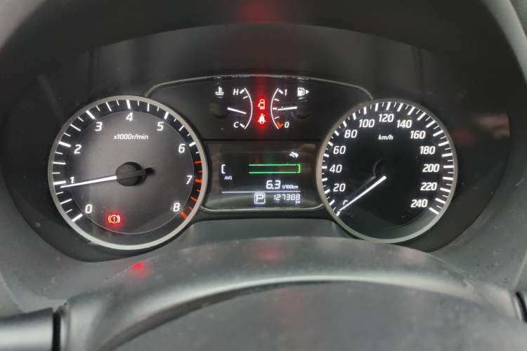 Used Nissan Sylphy 2016 1.6 XL CVT Deluxe Edition Odometer Close Up