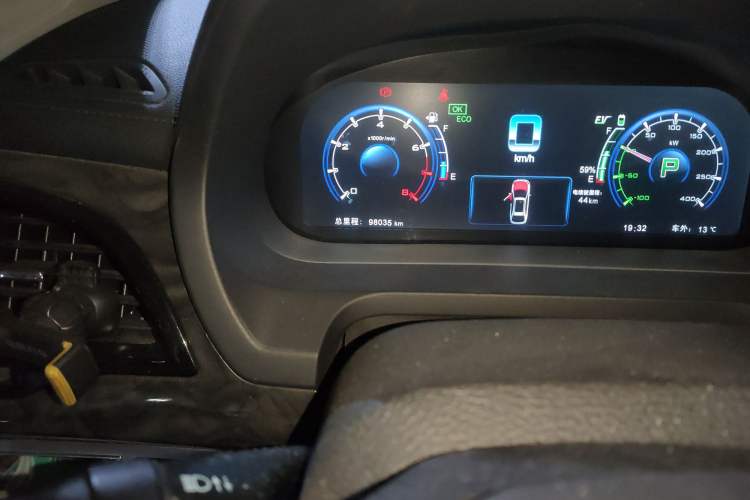 Used BYD Tang New Energy 2015 2.0T Four-Wheel-Drive Flagship Model