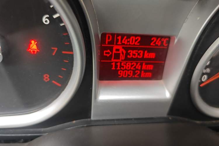 Used Ford Focus 2013 Sedan Classic 1.8L Automatic Fashion Edition