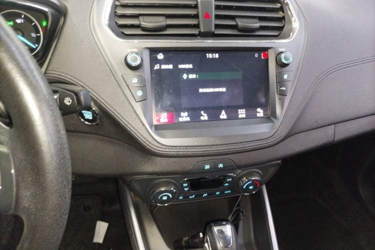 Used Ford Escort 2019 Revised Version 1.5L Automatic Enjoyment Type China VI Standard Audio And AC Panel