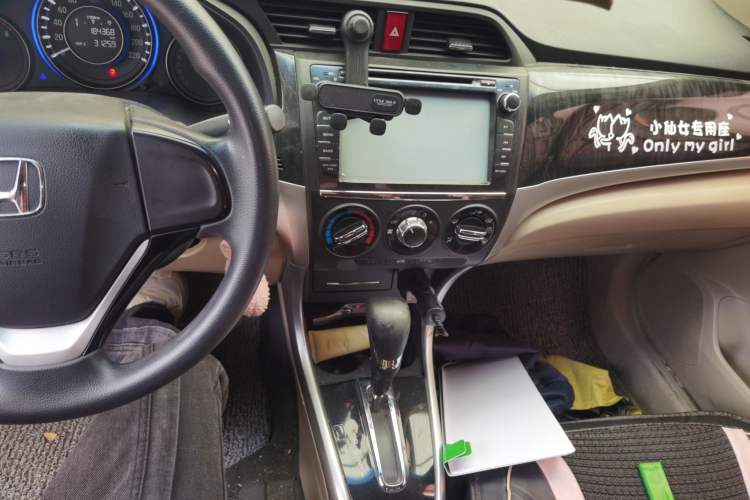Used Honda Crider 2013 1.8L automatic comfort version Audio And AC Panel