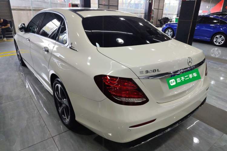 Used Mercedes-Benz E-Class 2017 E 300 L Sporty and Stylish Model