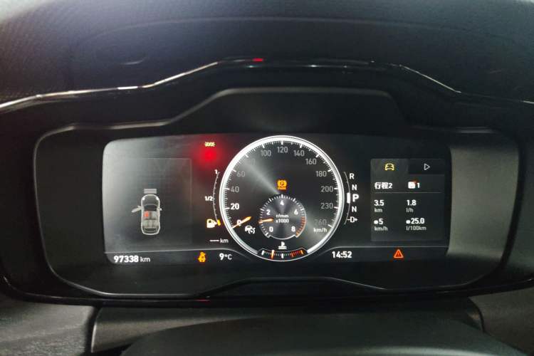 Used Lynk & Co 02 2019 1.5T DCT Two-Wheel Drive Pro Edition China VI Standard
