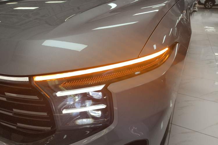 Used Ford Edge 2023 Ford Explorer L 2.0T EcoBoost Four-Wheel Drive 7-Seater Supreme Model Left Front Headlight