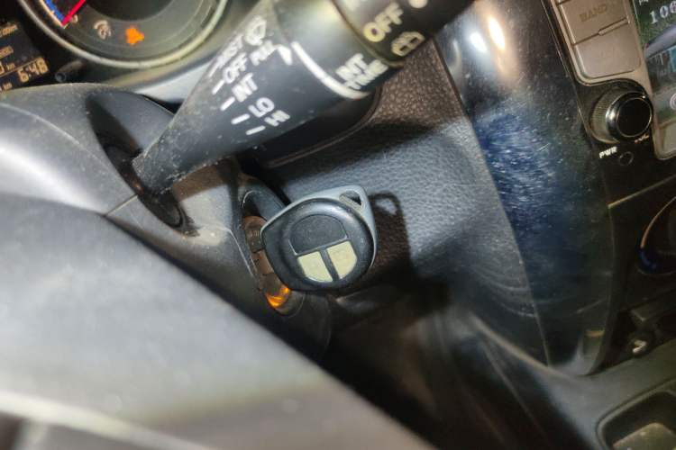 Used Suzuki SX4 2011 Revised Version 1.6L Manual – Dynamic Edition
