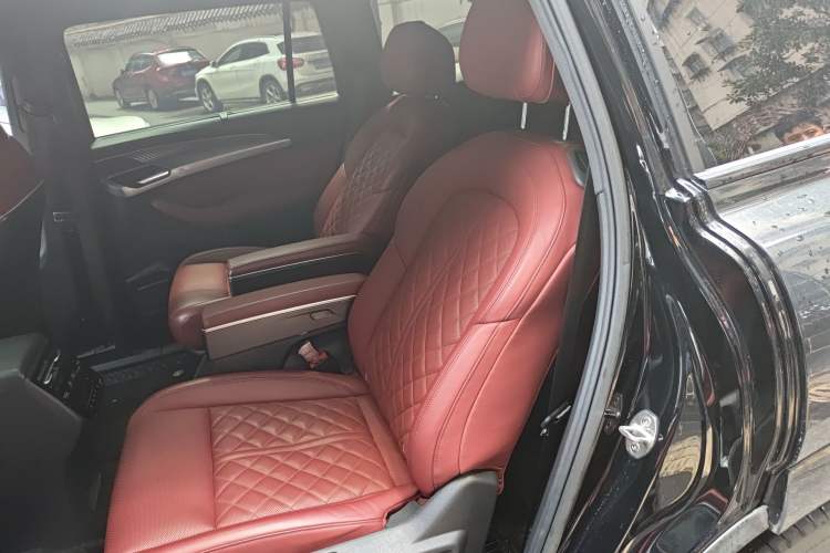 Used Audi Q6 2023 45 TFSI quattro Qiyun Edition Flying Rider Package Left Rear Seat