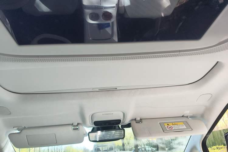 Used XPeng X9 2024 702 Ultra-Long Range Pro Headliner