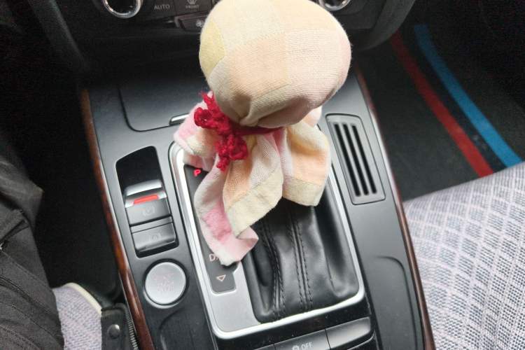 Used Audi A4L 2016 35 TFSI Collection Edition S line Comfort Model Gear Lever