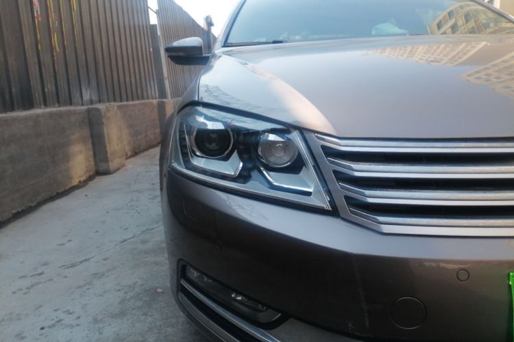 Used Volkswagen Magotan 2012 1.8TSI Luxury Model Right Front Headlight