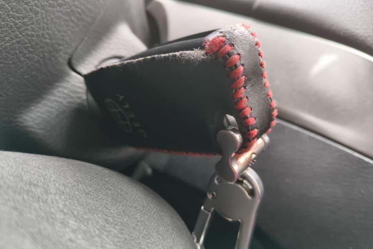 Used Geely Auto GX7 2015 Classic Edition 1.8L Manual Elite Model China IV