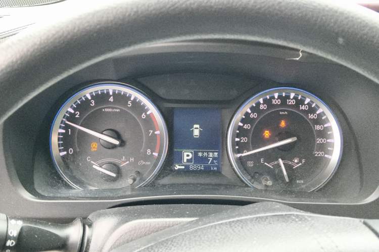 Used Toyota Highlander 2015 2.0T Four-Wheel Drive Elite Edition 7-Seater Instrument Cluster