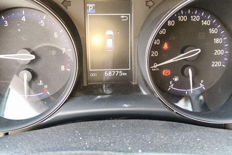 Used Toyota IZOA 2018 2.0L Yichi Version China VI Standard