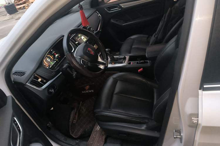 Used Roewe RX5 New Energy 2017 eRX5 50T Hybrid Connected Prestige Flagship Edition
