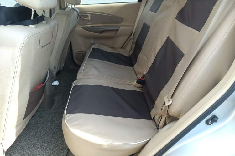 Used Hyundai Tucson 2009 2.0L Manual Two-Wheel Drive Fashion Edition