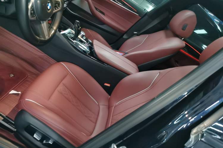 Used BMW 5 Series 2022 Restyled 525Li M Sport Package
