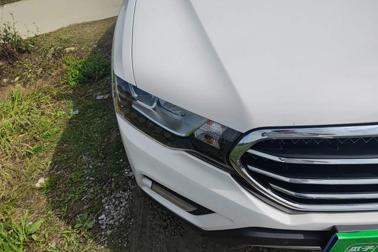 Used Haval H6 Coupe 2015 Blue Label 2.0T Manual Two-Wheel-Drive Elite Model Right Front Headlight