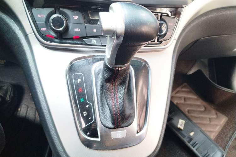 Used Haval H6 2015 Sport Edition 1.5T Automatic Two-Wheel Drive Luxury Model
