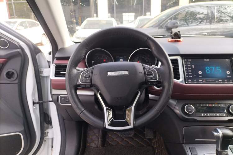 Used Haval H6 Coupe 2018 Red-Label 1.5T Automatic Two-Wheel Drive Ultra-Luxury Model Steering Wheel