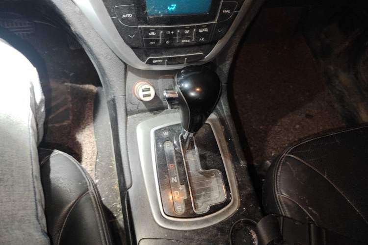 Used GAC Trumpchi GS5 2012 2.0L Automatic Two-Wheel Drive Anniversary Edition
