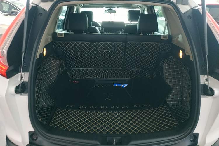 Used Honda CR-V 2019 240TURBO CVT 2WD Comfort Version China VI Emission Standard Trunk