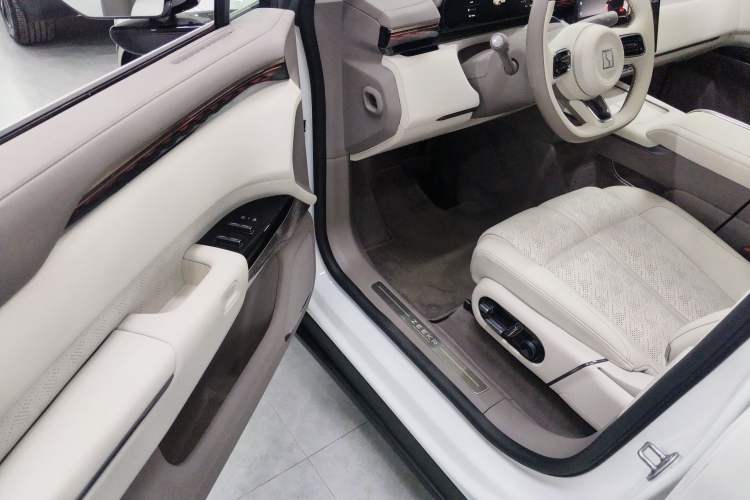 Used Zeekr 7X 2025 75 kWh Rear-Wheel Drive Intelligent Driving Version
