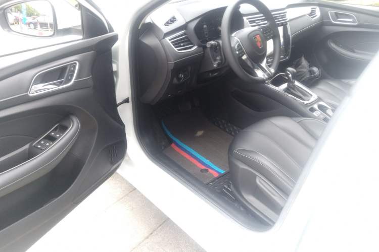 Used Roewe i5 2020 1.5L Automatic 4G Connect Luxury Flagship Edition