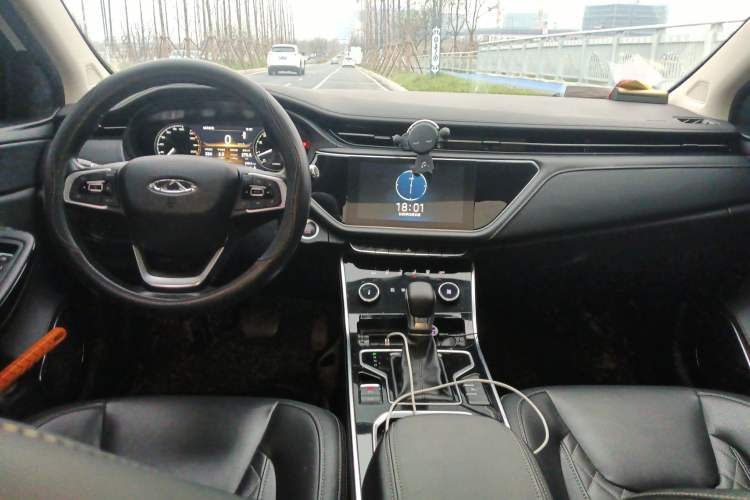 Used Chery Arrizo GX 2018 1.5T CVT Color Version China V Standard Center Console