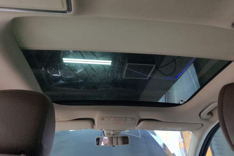 Used Mercedes-Benz E-Class 2019 E 200 L Sport Edition Headliner