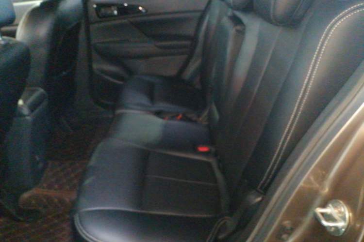 Used Mitsubishi Eclipse Cross 2018 1.5T CVT Two-Wheel Drive Fearless Edition Left Rear Seat