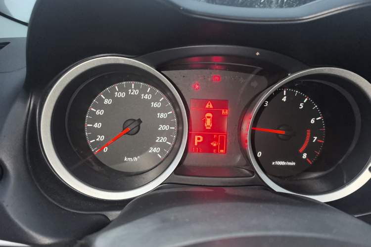 Used Mitsubishi Lancer EX 2016 1.8L CVT Black-and-White Retro Edition