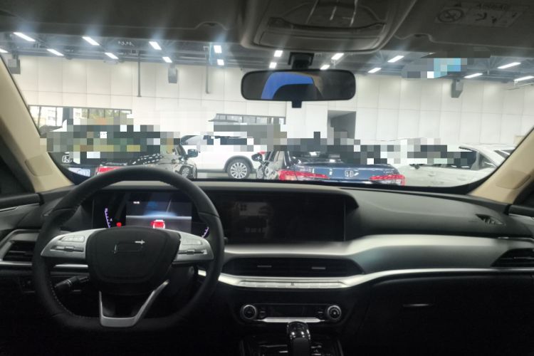 Used Bestune T77 2023 1.5T Automatic Luxury Model Center Console