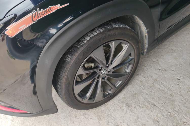Used CHANGAN UNI-T 2020 1.5T Prestige Version Left Front Wheel Hub