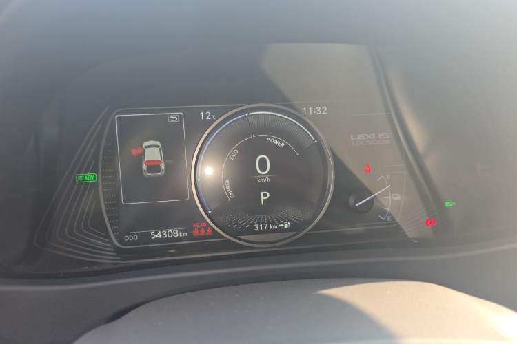 Used Lexus UX New Energy 2020 300e Pure·Enjoy Edition Odometer Close Up