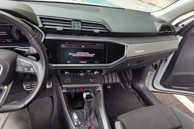 Used Audi Q3 2022 35 TFSI Fashion Dynamic Model