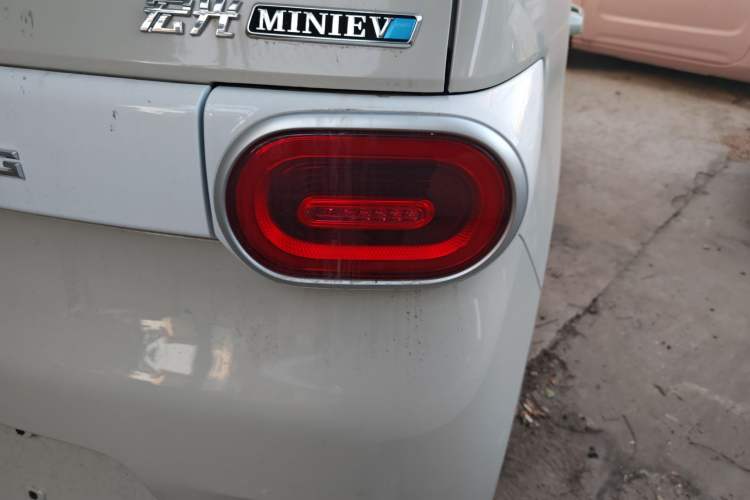 Used Wuling Hongguang MINIEV 2024 3rd Generation 215km Youth Edition
