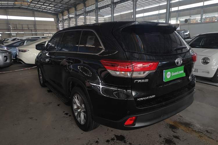Used Toyota Highlander 2018 2.0T Two-Wheel Drive Elite Version 5 Seats China VI Standard
