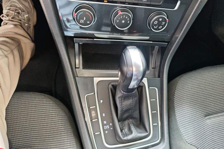 Used Volkswagen Golf 2020 280TSI DSG Comfort Version
