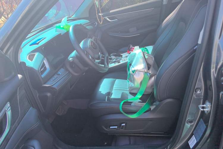 Used Landian E5 2024 Honor Edition 100KM Premium Model 7 Seats Left Front Seat