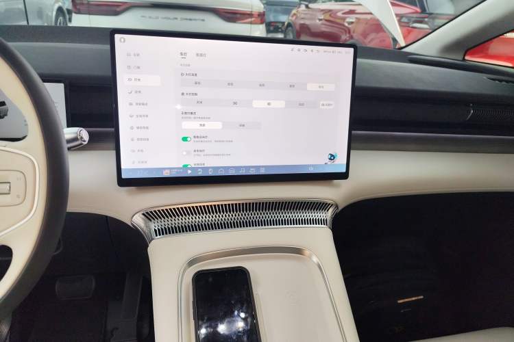 Used XPeng X9 2024 702 Ultra-Long Range Max
