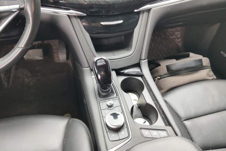 Used Cadillac XT6 2022 2.0T 7-Seater Four-Wheel Drive Luxury Version