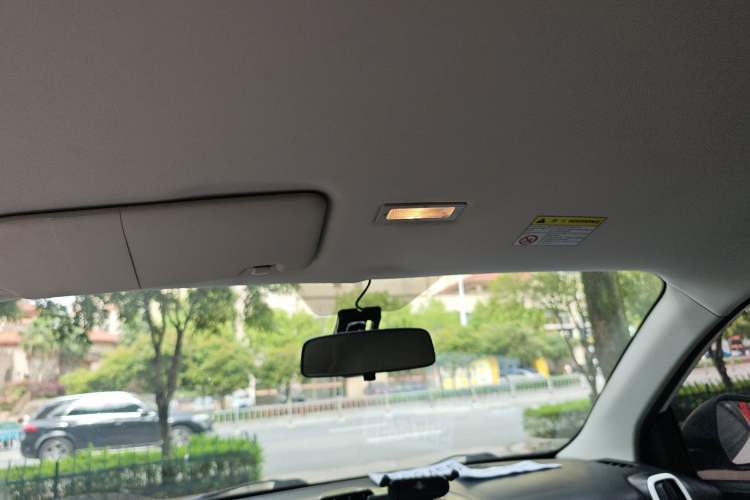 Used Roewe Clever 2022 311km QiQi BoBo Edition Headliner