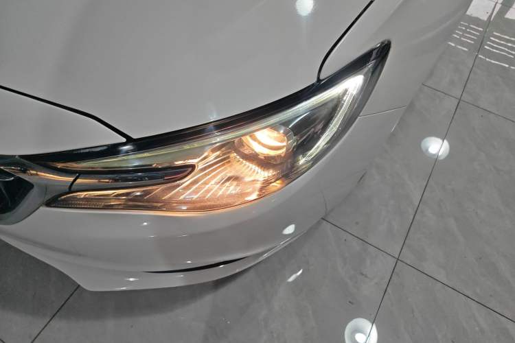 Used Buick GT 2018 15T Dual-Clutch Elite Model China V Standard Left Front Headlight