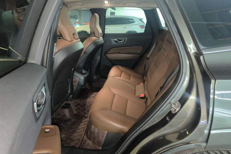 Used Volvo XC60 2021 T5 4x4 Smart Luxury Edition
