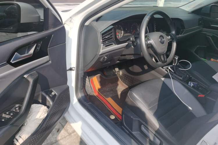 Used Volkswagen Sagitar 2020 200TSI DSG Comfort Version China VI Standard Driver Seat